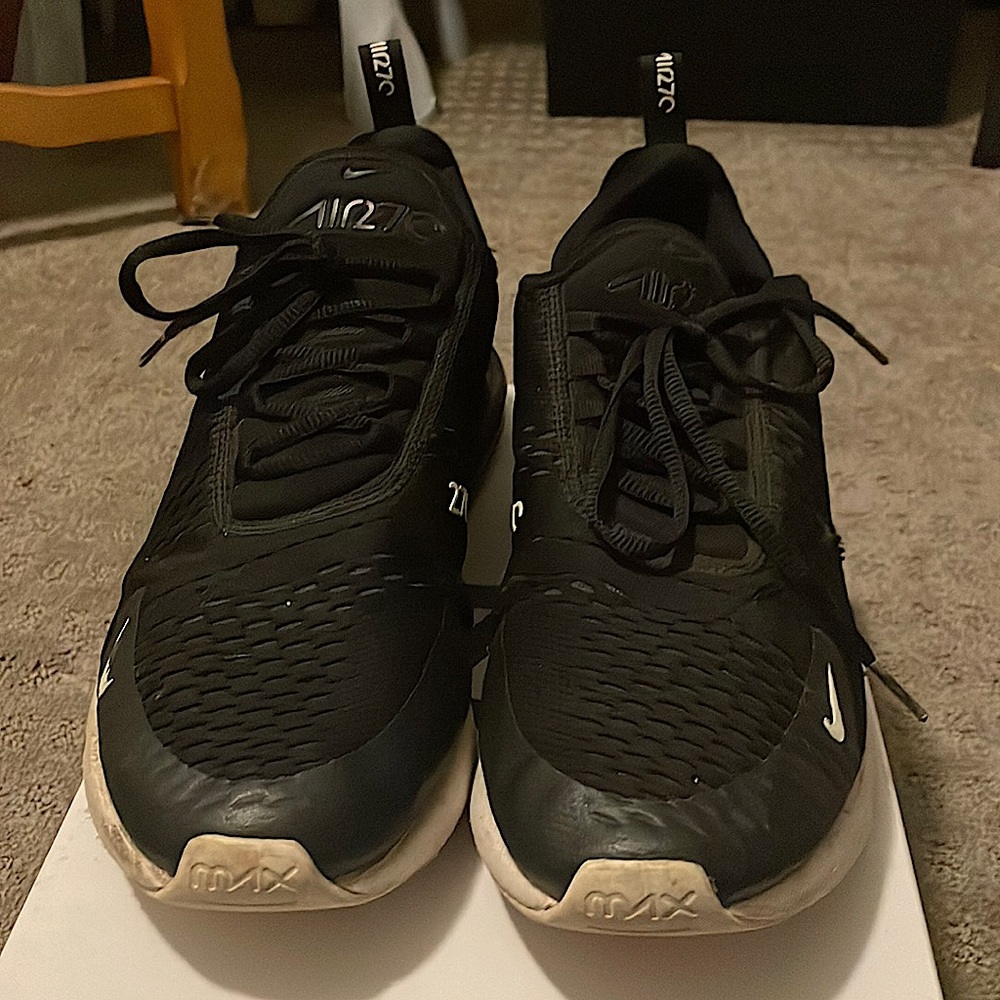 Air Max 270  black/white color. Damaged box and shoes